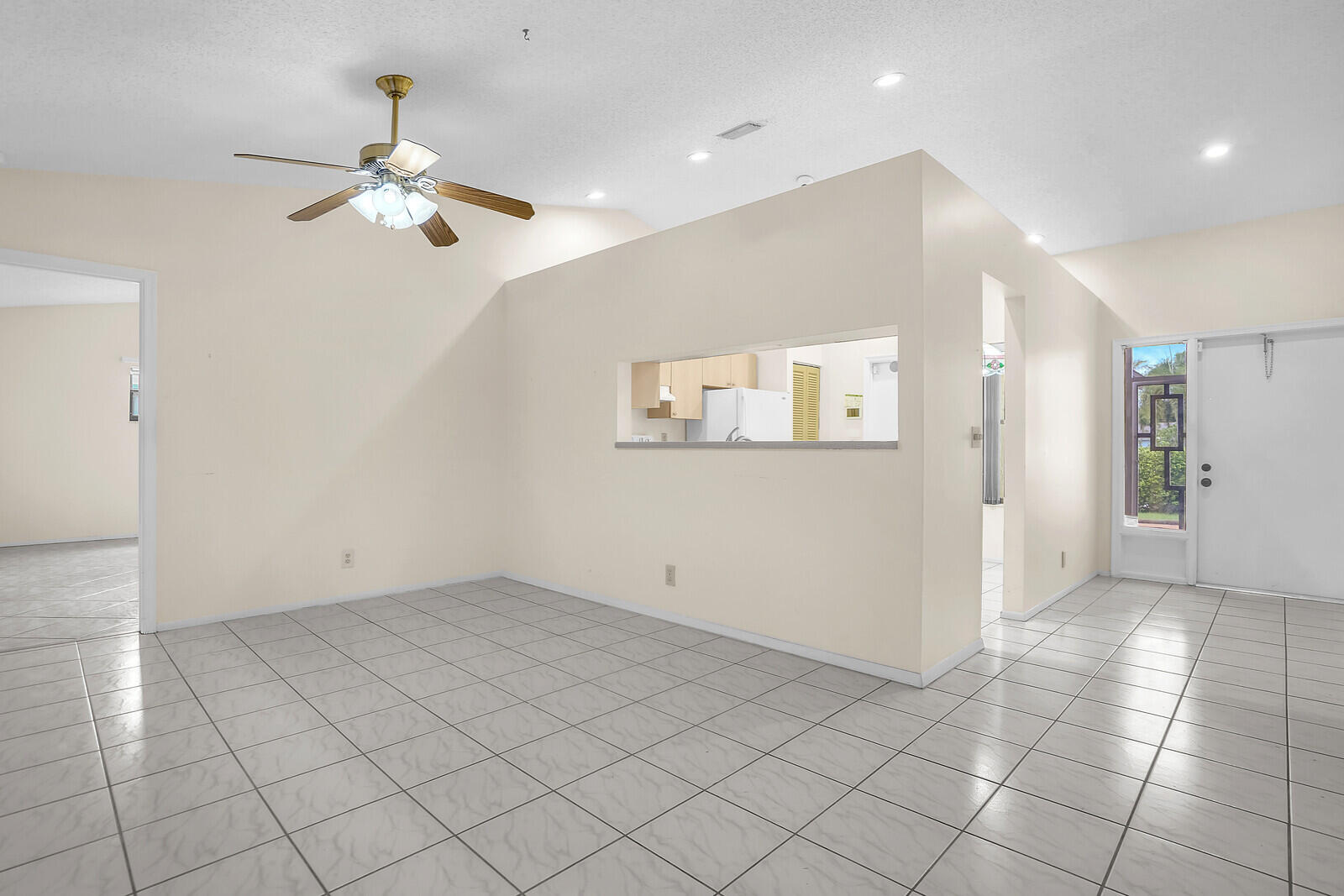 19606 Hampton Drive Boca Raton, FL 33434 - Photo 28 of 62 Great Room
