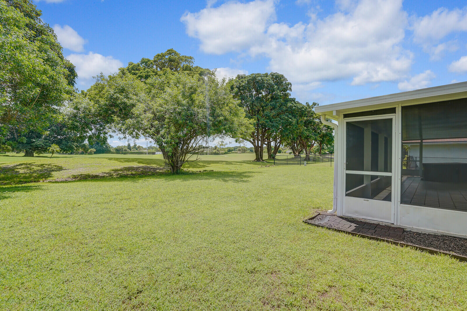 19606 Hampton Drive Boca Raton, FL 33434 - Photo 51 of 62 Side Yard