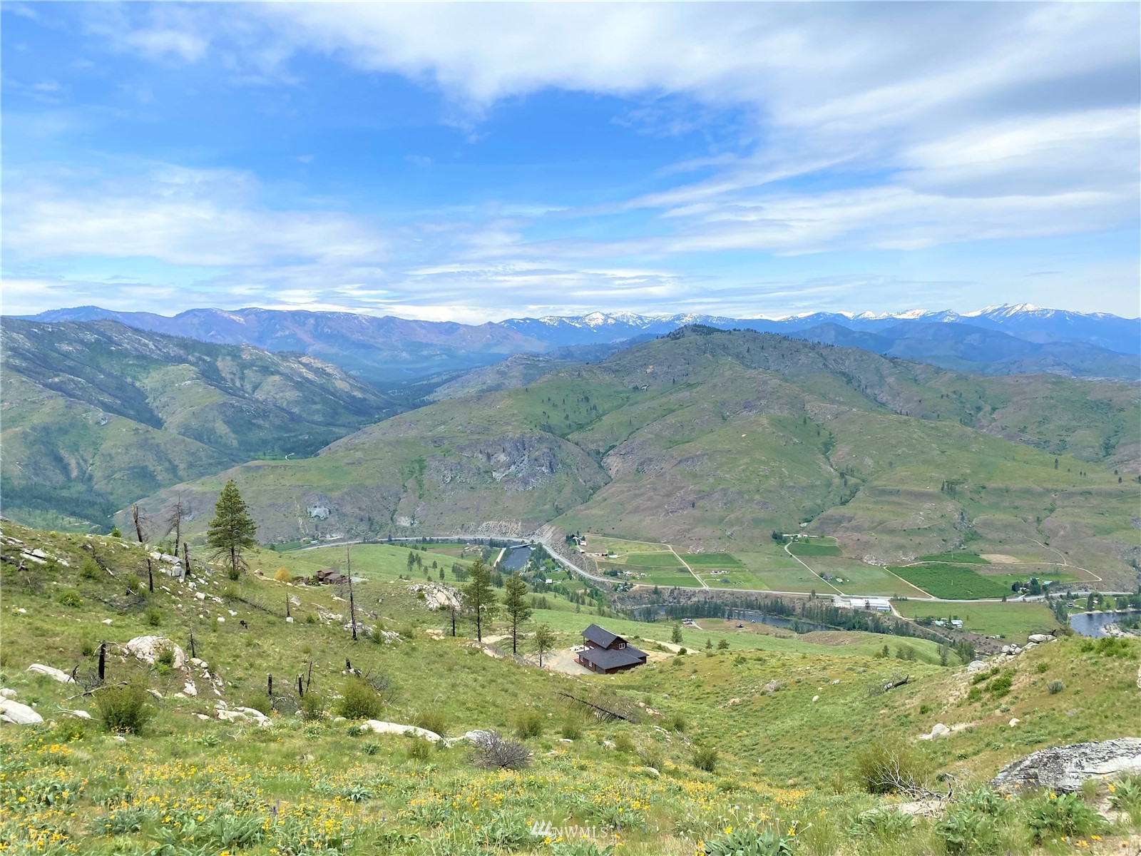 0 Sky Ridge Road Pateros, WA 98846 - Photo 16 of 39 a view of an mountain