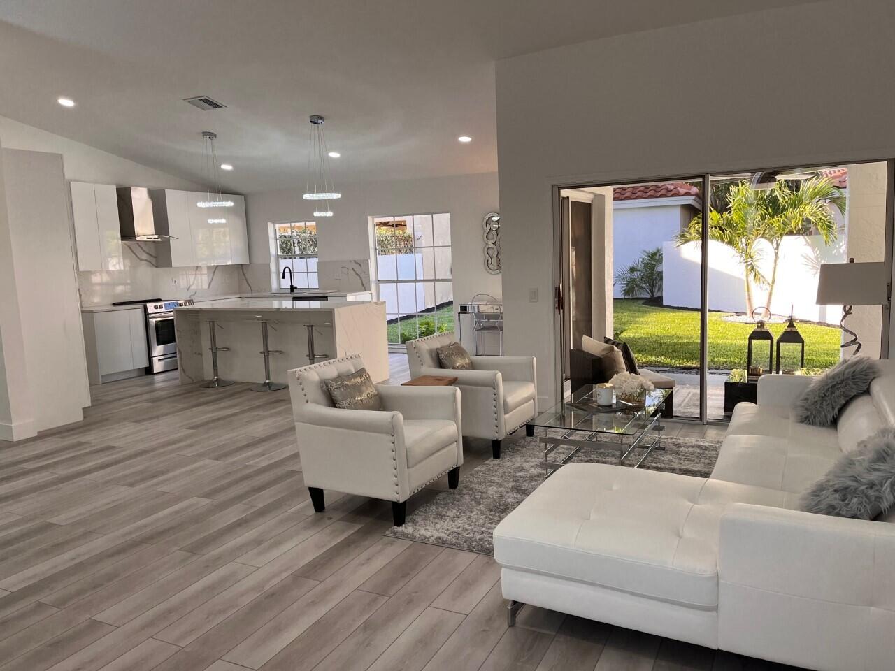 10615 Wheelhouse Circle Boca Raton, FL 33428 - Photo 5 of 12 image