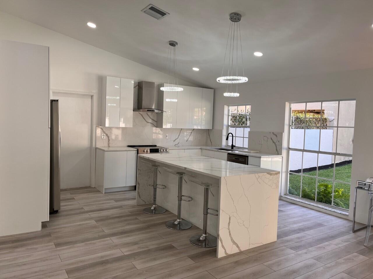 10615 Wheelhouse Circle Boca Raton, FL 33428 - Photo 6 of 12 image