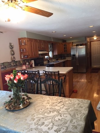 9 Blueberry Hill Road Medway, MA 02053 - Photo 8 of 24 Gallery Image 8