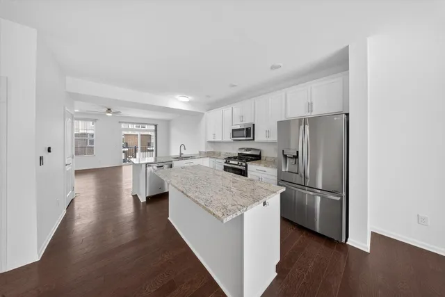 $2,500 | 49527 Lantern Way, Canton, MI 48188