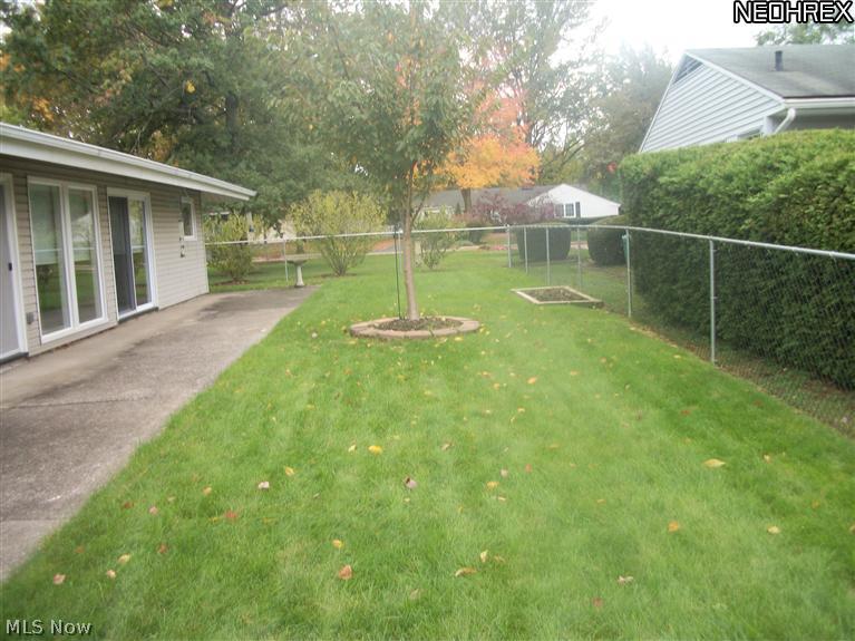 1740 Overbrook Road Lyndhurst, OH 44124 - Photo 14 of 19