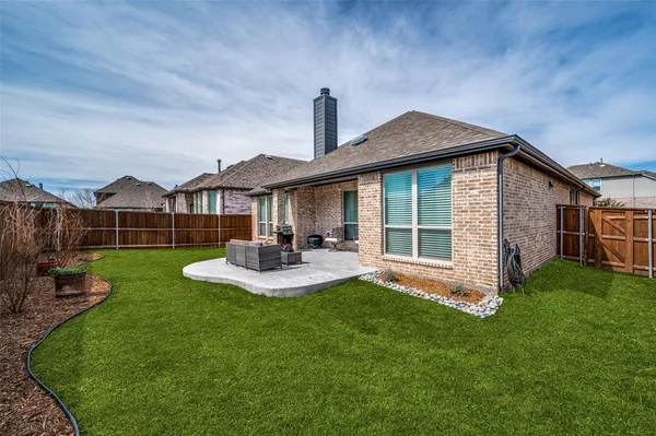 $2,950 | 3004 Comal Drive, Little Elm, TX 75068