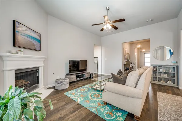 $2,950 | 3004 Comal Drive, Little Elm, TX 75068