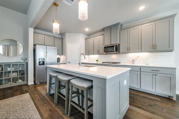 $2,950 | 3004 Comal Drive, Little Elm, TX 75068