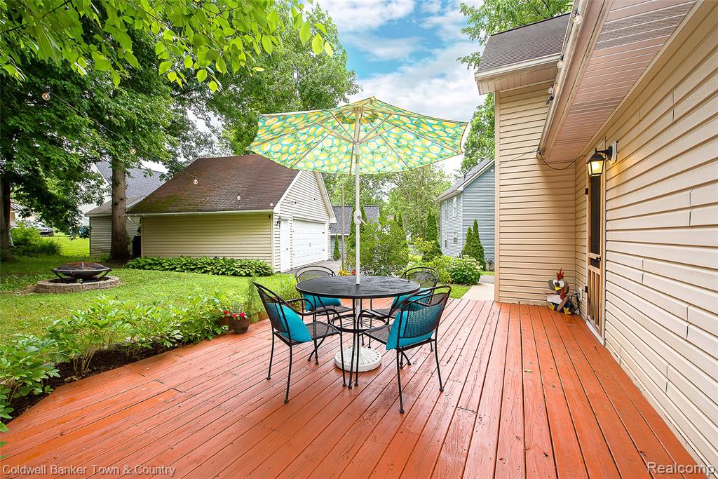 411 Springwell Lane Howell, MI 48843 - Photo 27 of 33