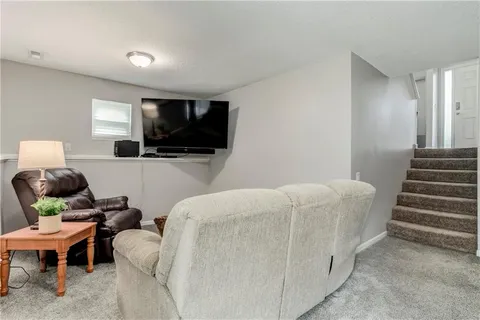 $400,000 | 9132 Darnell Street, Lenexa, KS 66215