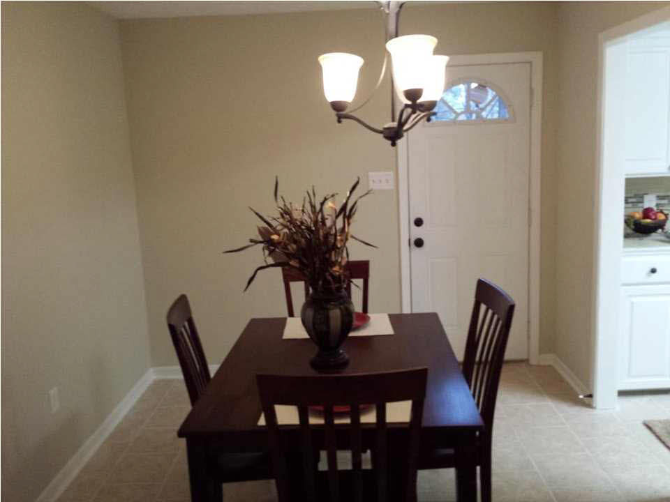 4768 Old Lake Road Jackson, MS 39212 - Photo 4 of 13 Dining Room