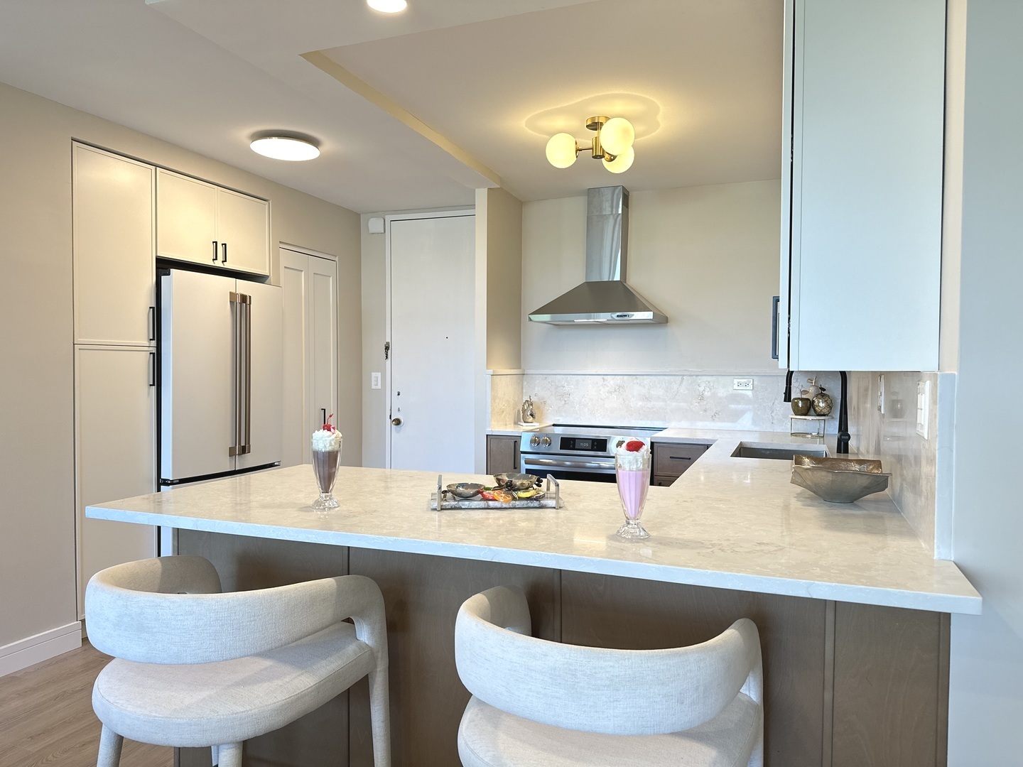 720 West Gordon Terrace, Unit 6J Chicago, IL 60613 - Photo 2 of 29