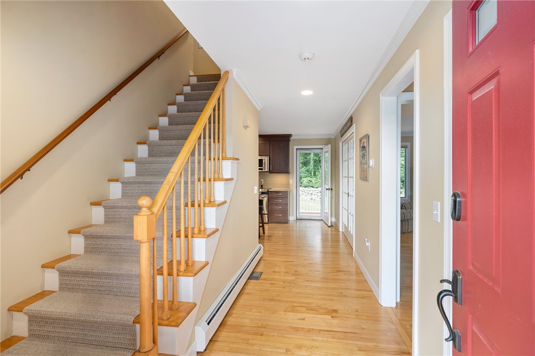 25 Rockridge Road Westerly, RI 02891 - Photo 7 of 48