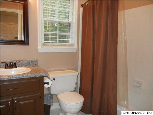 1105 Independence Drive Alabaster, AL 35007 - Photo 11 of 17
