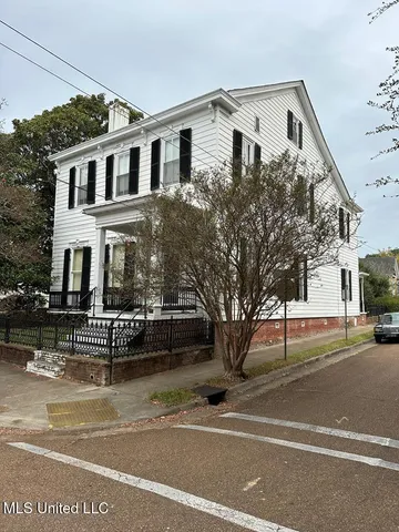 $459,900 | 621 Washington Street, Natchez, MS 39120