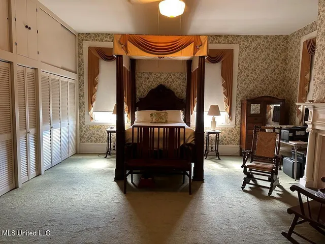 $459,900 | 621 Washington Street, Natchez, MS 39120