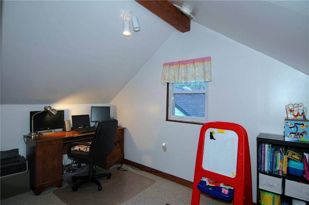 1051 Geyer Road Pittsburgh, PA 15209 - Photo 14 of 19 Gallery Image 14