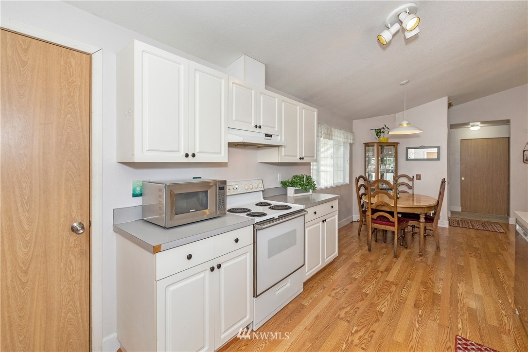 7326 East Raintree Lane Port Orchard, WA 98366 - Photo 8 of 24 Gallery Image 8