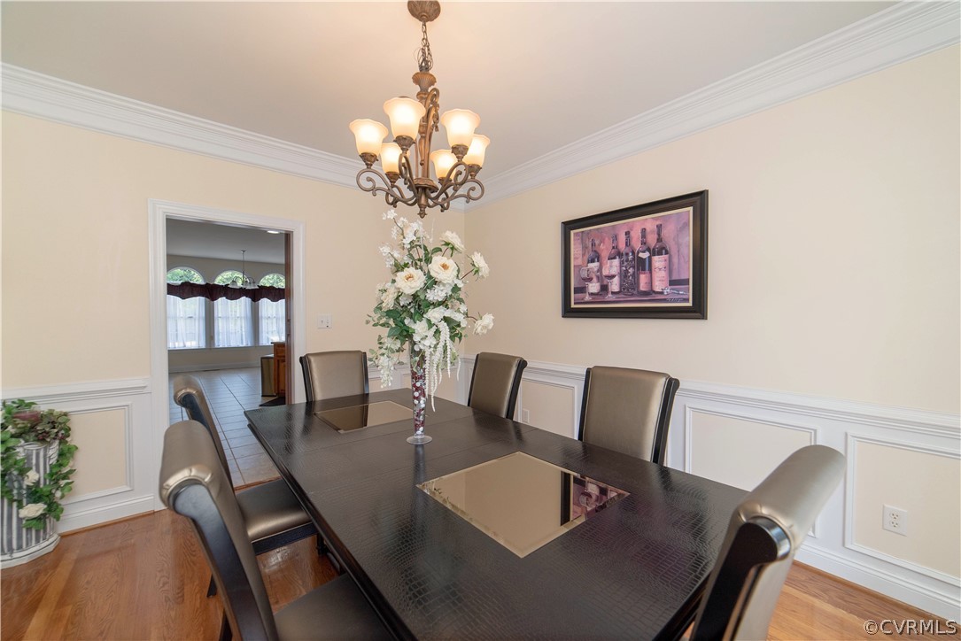 811 Jordan Point Road Hopewell, VA 23860 - Photo 16 of 50 dining room looking toward kitchen and sun room ou