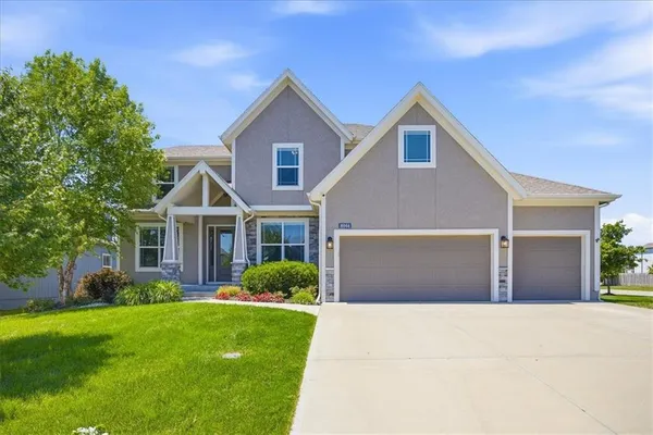$625,000 | 16964 South Hunter Street, Olathe, KS 66062