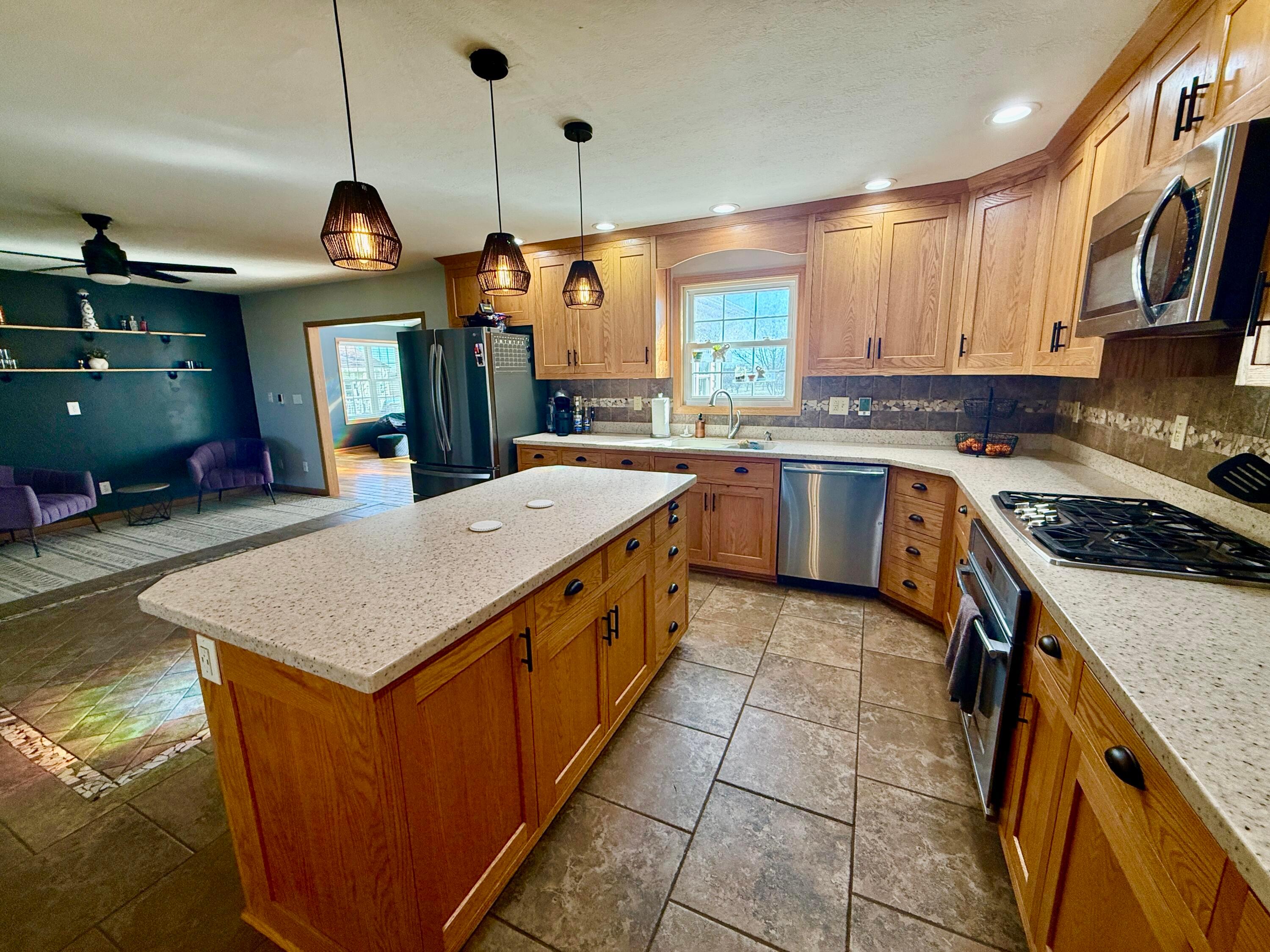 22362 Alkire Road Circleville, OH 43113 - Photo 25 of 62 Kitchen