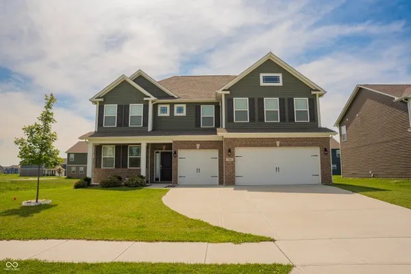 $450,000 | 160 Thorpe Drive, Whiteland, IN 46184