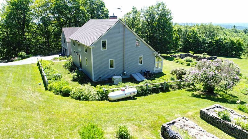 283 Pinnacle Road Lyndeborough, NH 03082 - Photo 2 of 36