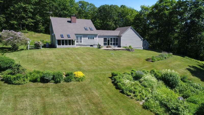 283 Pinnacle Road Lyndeborough, NH 03082 - Photo 7 of 36