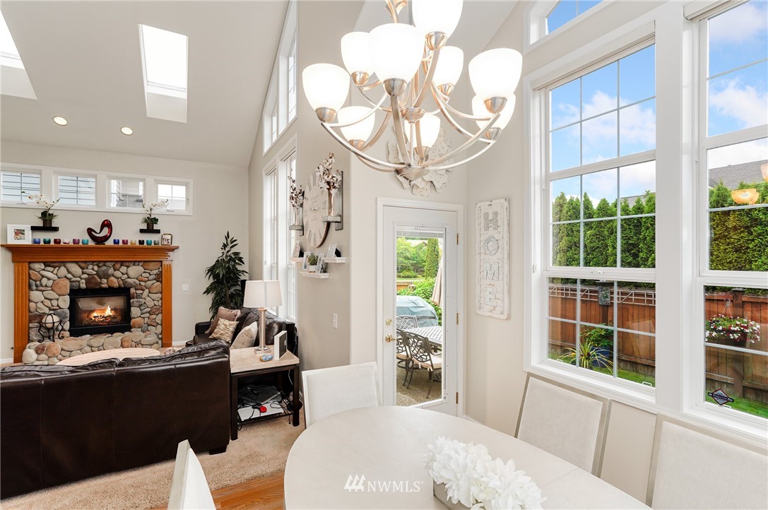 2732 181st Place Southeast Bothell, WA 98012 - Photo 6 of 25 Gallery Image 6