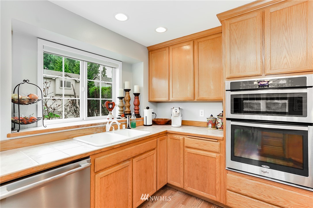 2732 181st Place Southeast Bothell, WA 98012 - Photo 9 of 25 Gallery Image 9