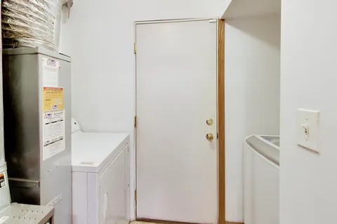 $2,000 | 165 Braxton Lane, Unit 165, Aurora, IL 60504