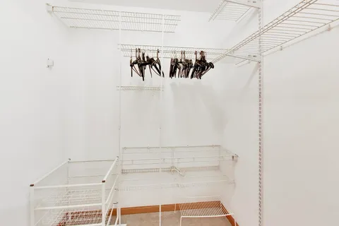 $2,000 | 165 Braxton Lane, Unit 165, Aurora, IL 60504