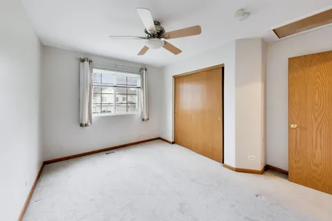 $2,000 | 165 Braxton Lane, Unit 165, Aurora, IL 60504