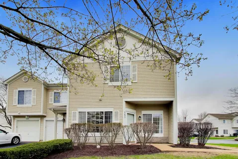 $2,000 | 165 Braxton Lane, Unit 165, Aurora, IL 60504