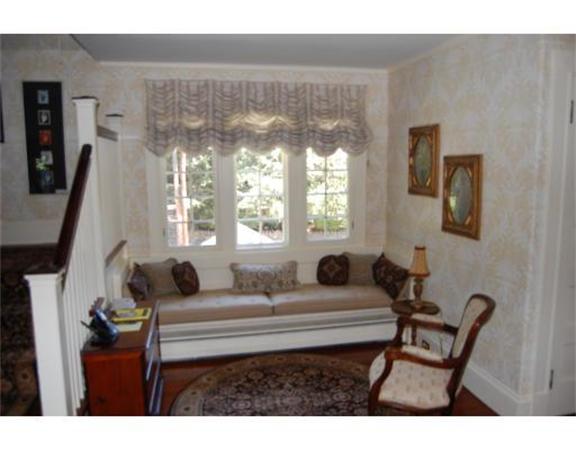 18 Cliff Road Milton, MA 02186 - Photo 8 of 13 Gallery Image 8