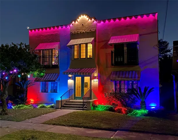 $849,000 | 3711 Reagan Street, Houston, TX 77009