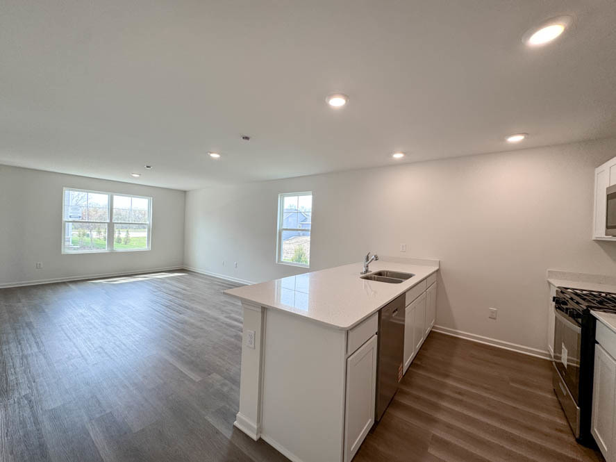 1102 58th Road, Unit 19 Union Grove, WI 53182 - Photo 13 of 31 Gallery Image 13