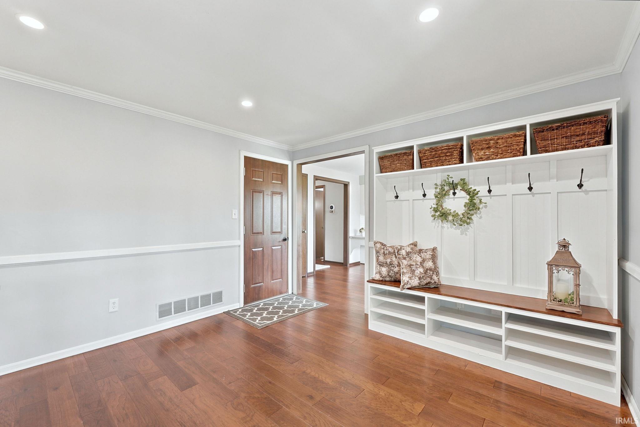 10501 Stellhorn Road Fort Wayne, IN 46815 - Photo 9 of 49