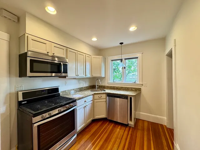 $2,750 | 88 Brush Hill Road, Unit 1, Milton, MA 02186