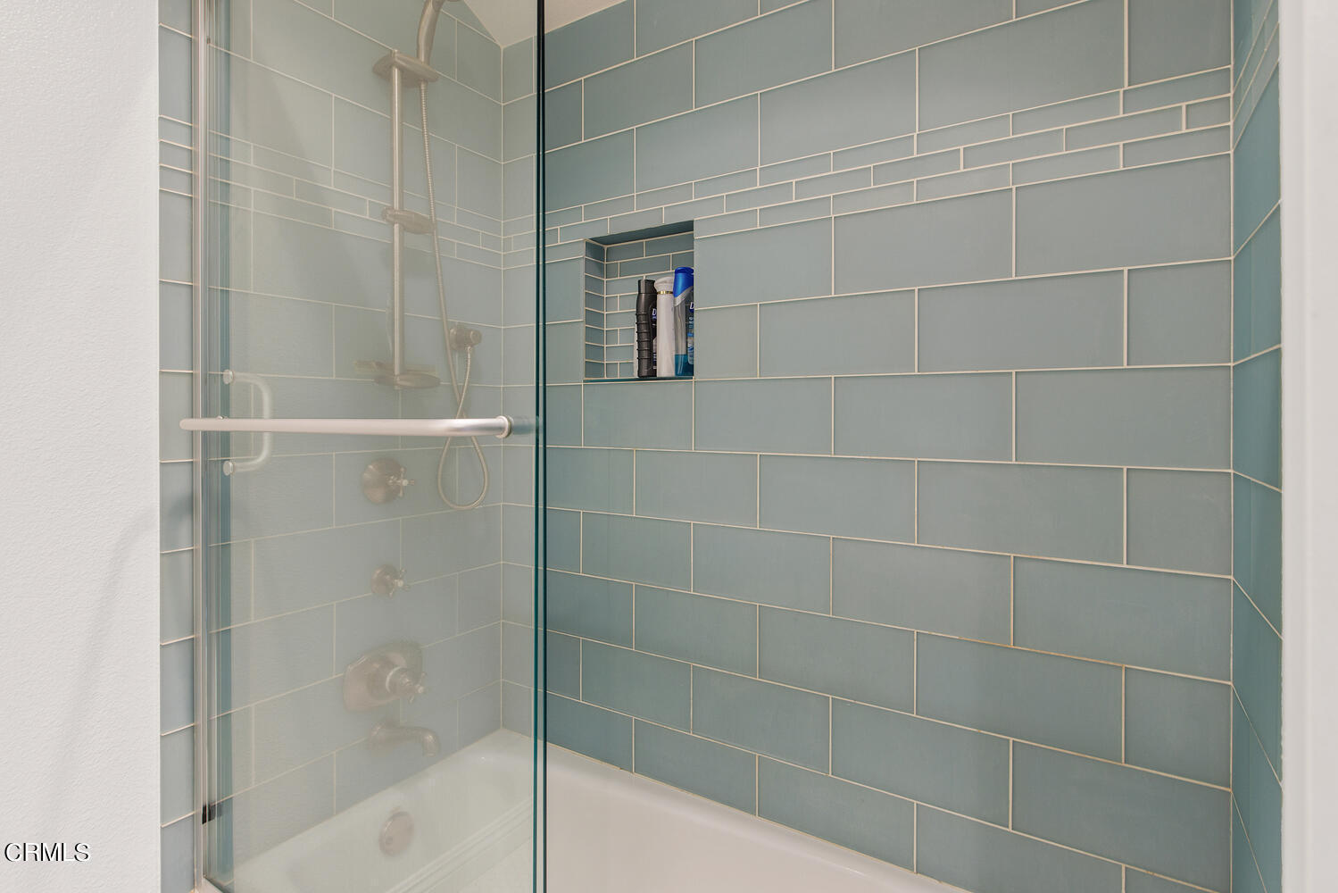 600 Rancho Road Thousand Oaks, CA 91362 - Photo 32 of 47 a bathroom with a shower