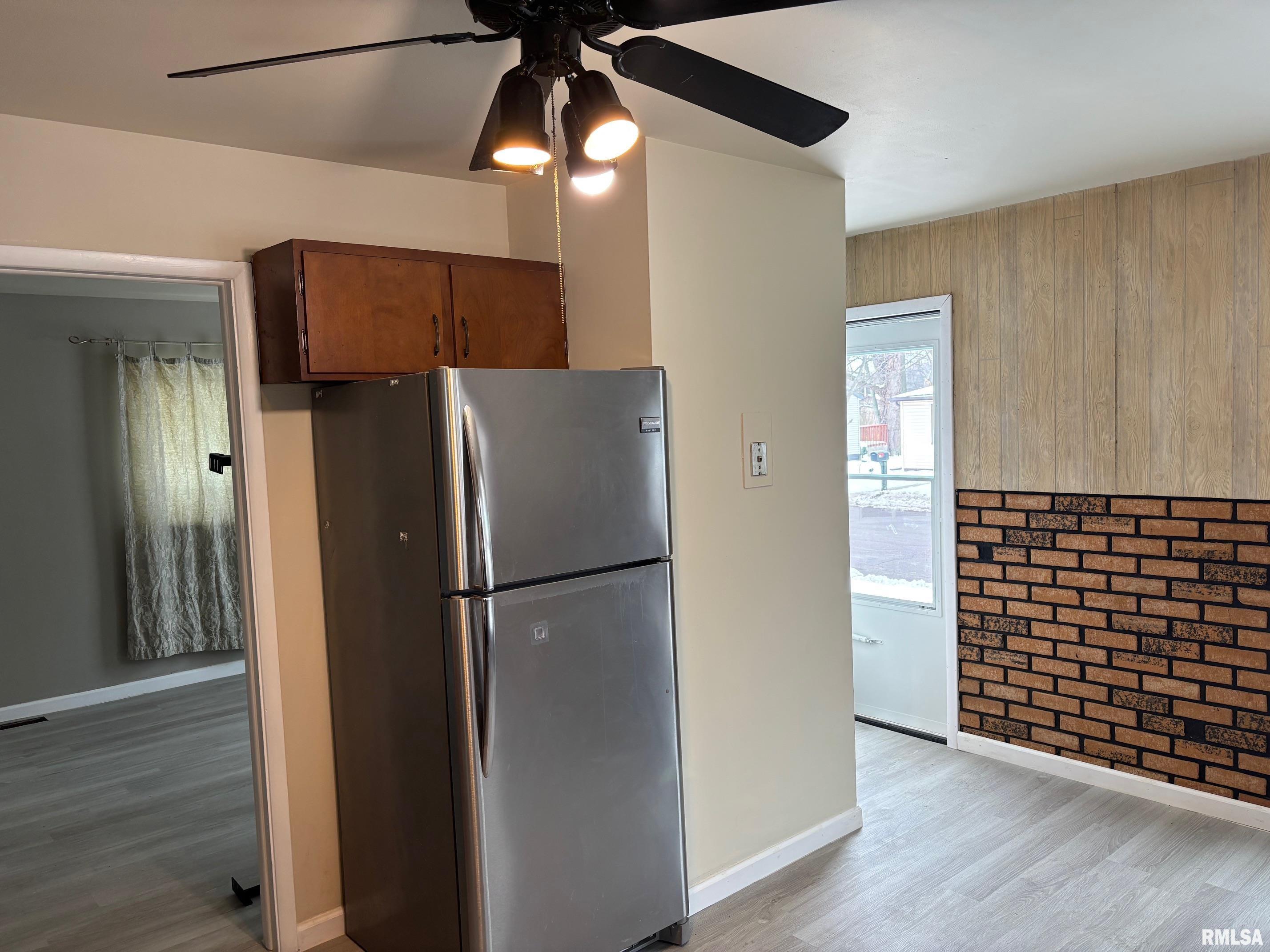 210 Reservoir Road Pekin, IL 61554 - Photo 4 of 15