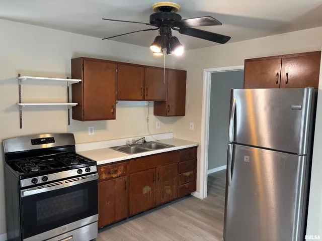 $95,900 | 210 Reservoir Road, Pekin, IL 61554