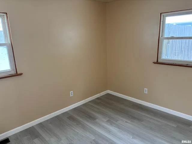 $95,900 | 210 Reservoir Road, Pekin, IL 61554