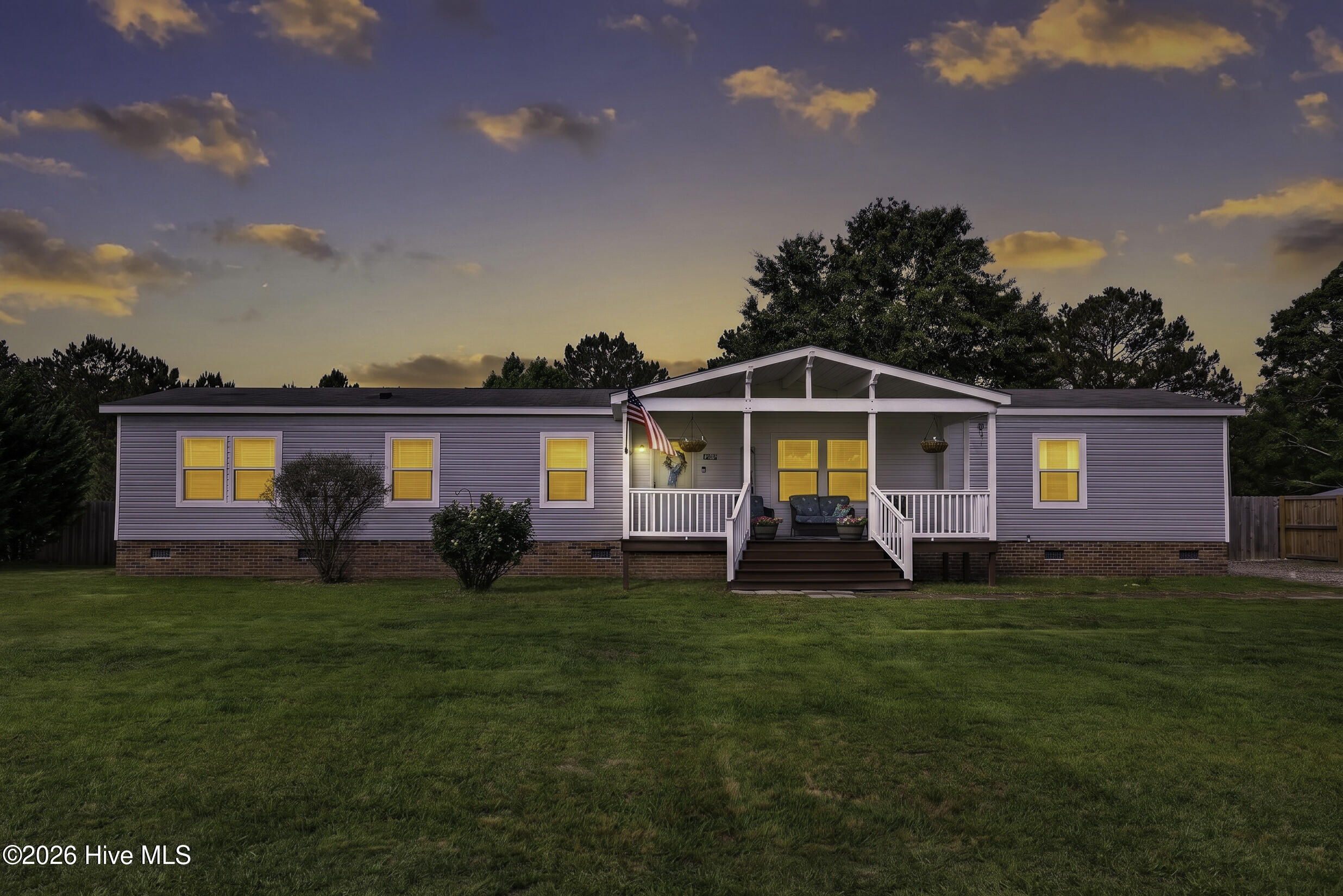4829BlueberryRoad-2_Dusk