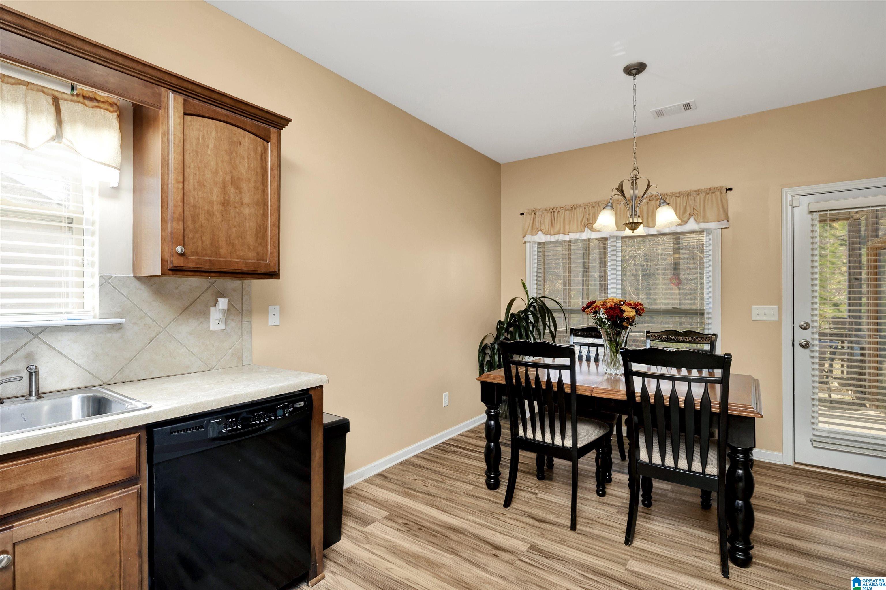 6180 Edgefield Lane Pinson, AL 35126 - Photo 14 of 33