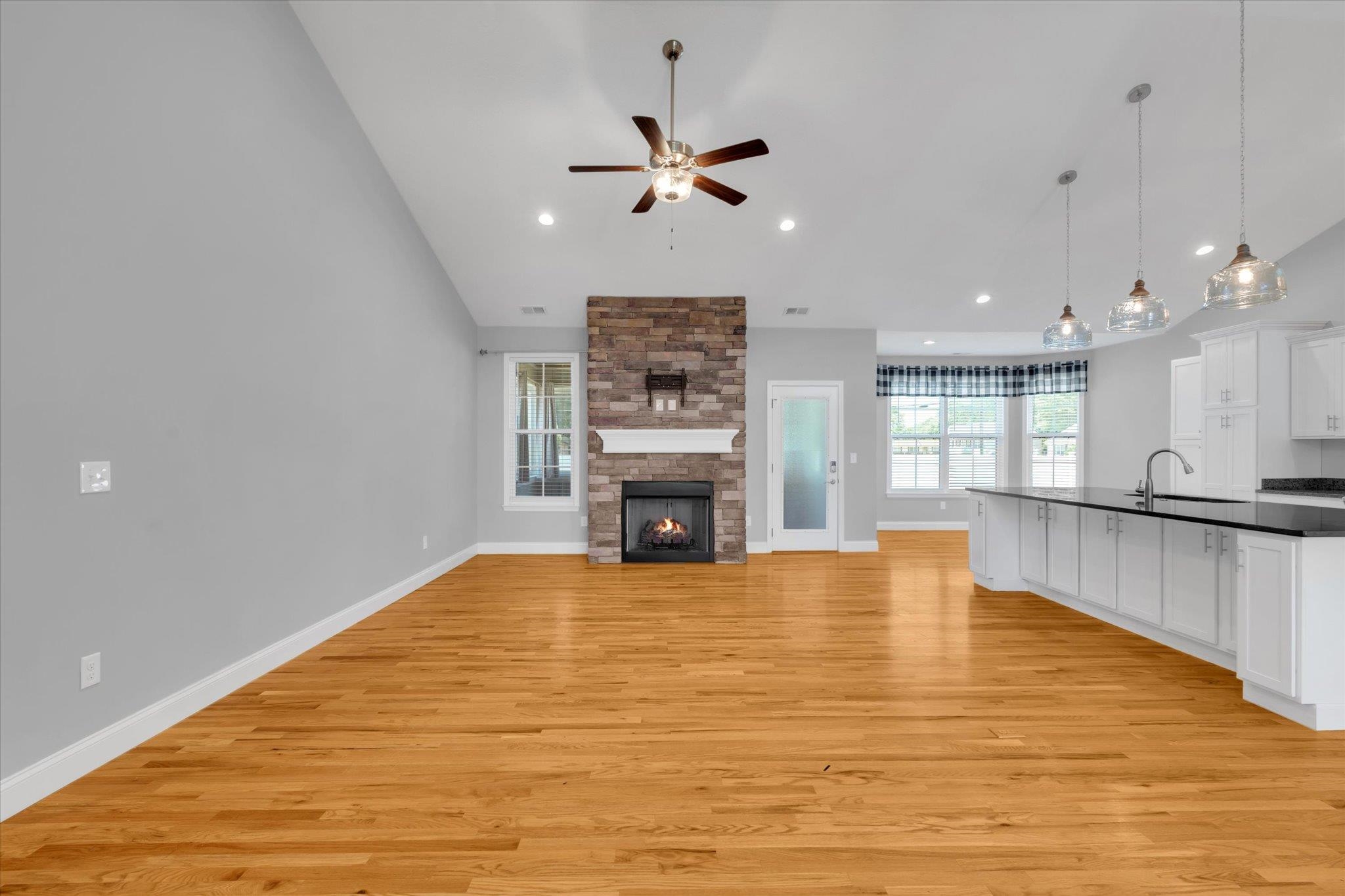 502 Life Lane Lyman, SC 29365 - Photo 6 of 41