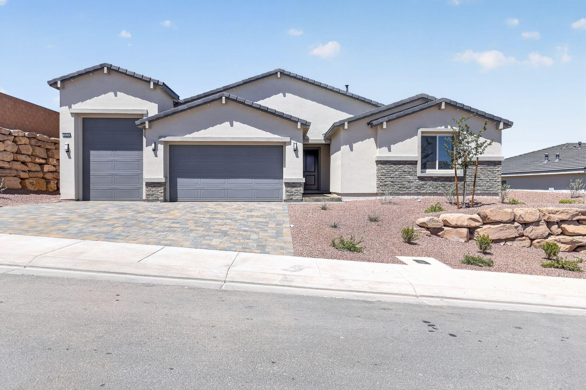 3028 West Orco Lane St. George, UT 84770 - Photo 3 of 32 08_3028_W_Orco_Ln_St_George_UT_84770-Ext