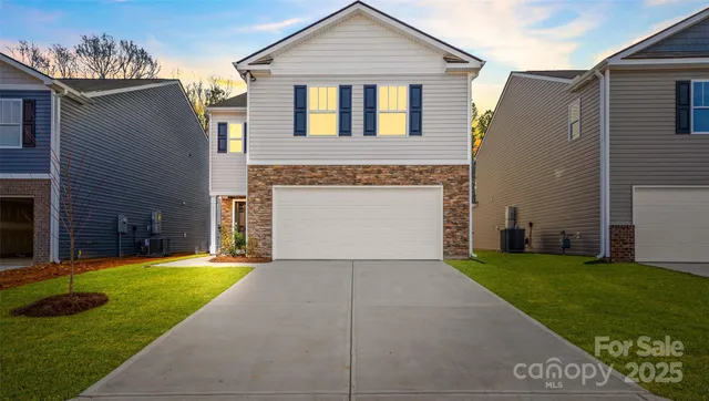 $391,090 | 35 Caroline Vly Lane, Hendersonville, NC 28792