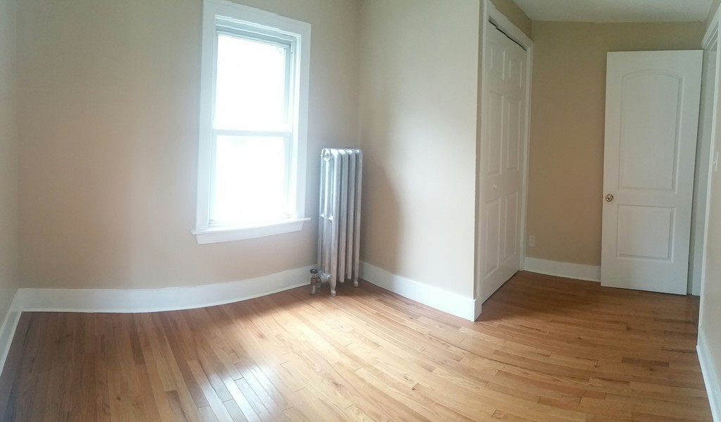 33 Warren Street West Springfield, MA 01089 - Photo 19 of 23 Gallery Image 19