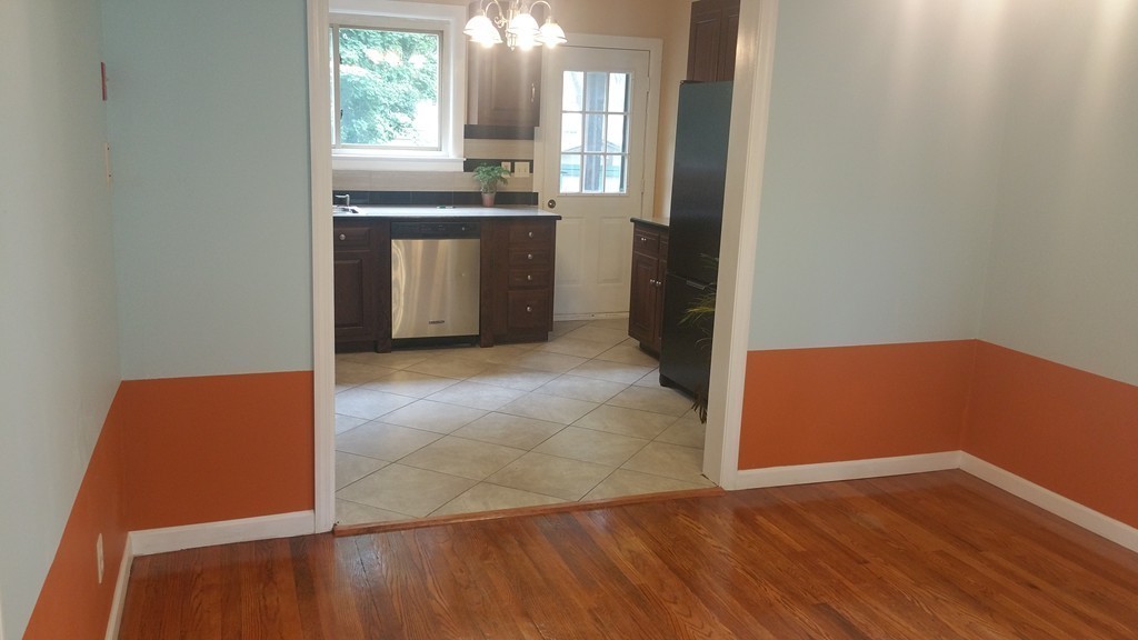 33 Warren Street West Springfield, MA 01089 - Photo 10 of 23 Gallery Image 10