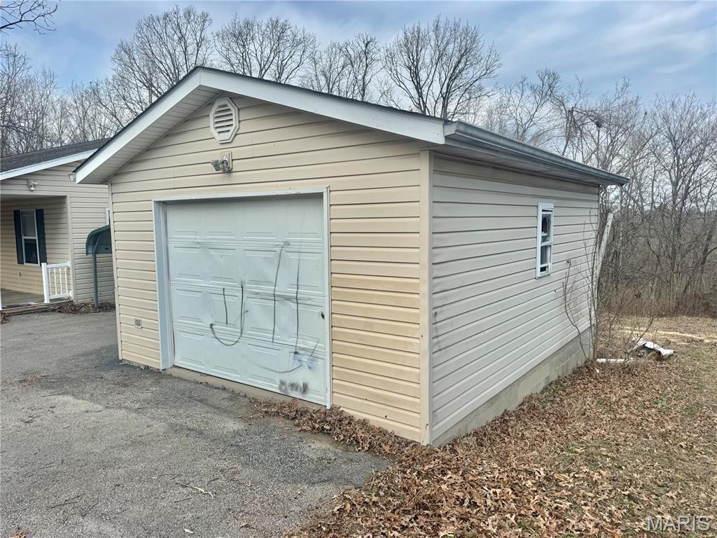 3230 Highway 72 Fredericktown, MO 63645 - Photo 10 of 43